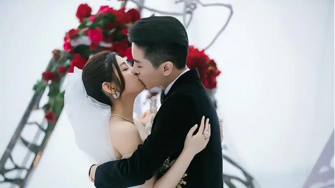 陈妍希的“较量”：魔高一尺道高一丈开元棋牌官宣离婚1天后回看陈晓与(图5)