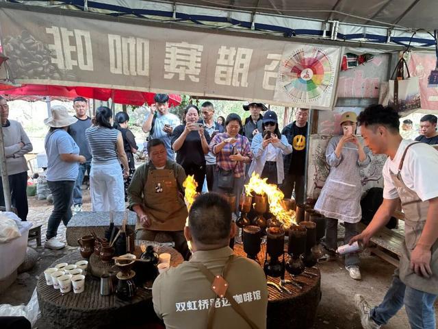 烧出顶流!央媒点名!开元棋牌火了!喷枪(图5) 烧出顶流!央媒点名!开元棋牌火了!喷枪(图5)